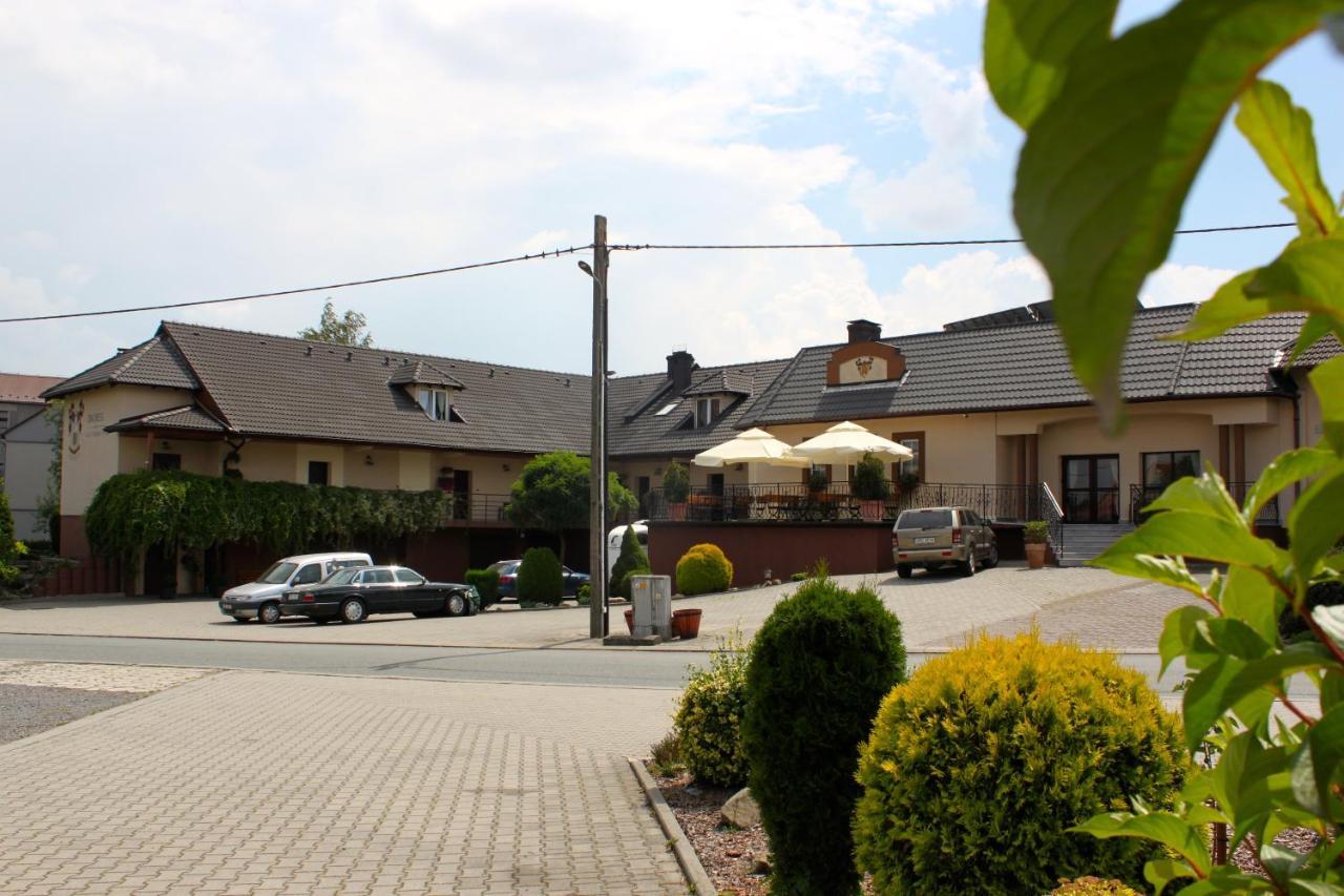 Dworek Szonowice エクステリア 写真