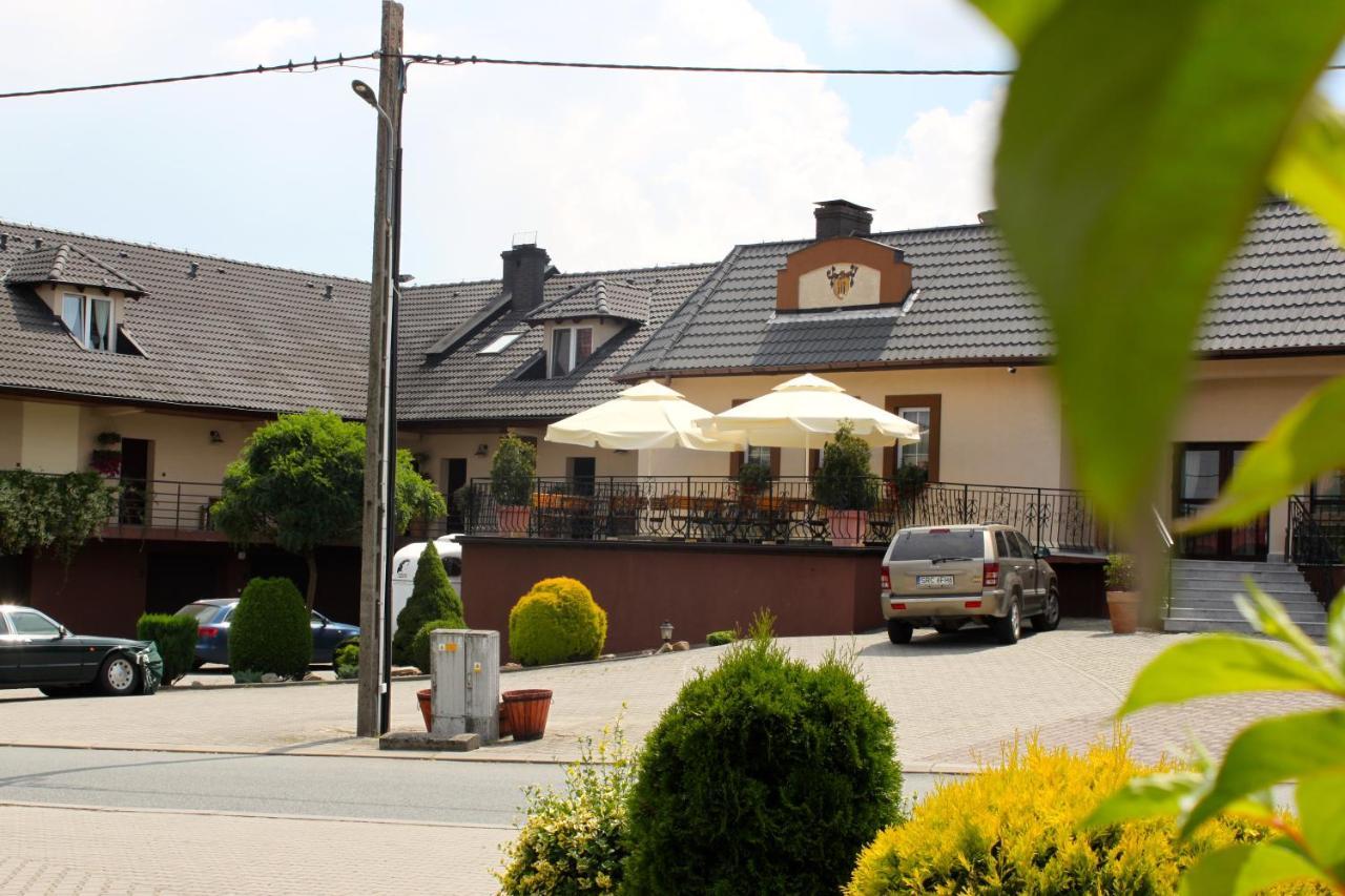 Dworek Szonowice エクステリア 写真